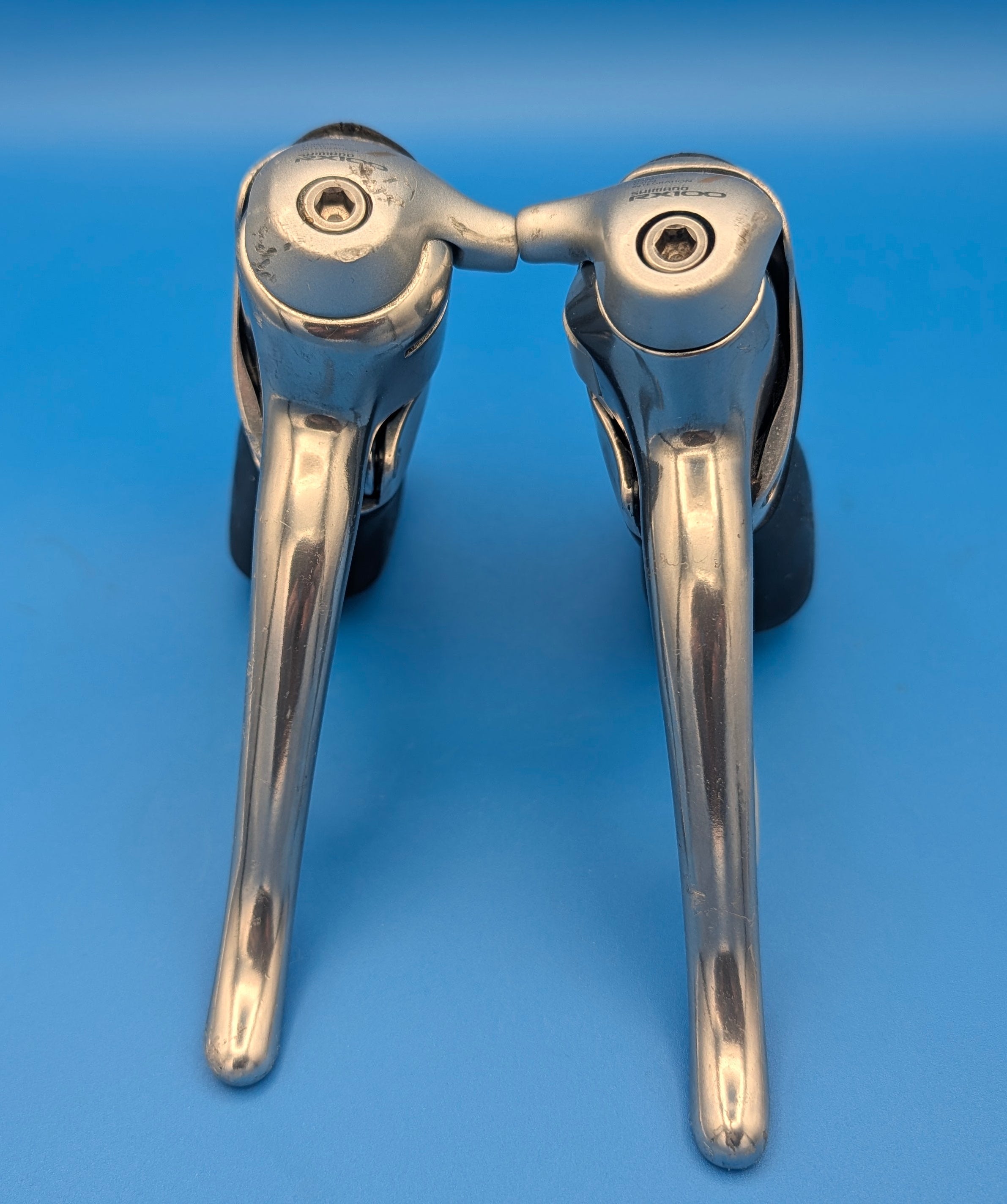 Shimano RX100 ST-A550 STI 2x8 – Überholte Schalthebel