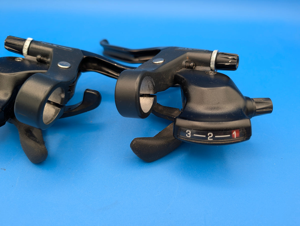 Shimano STX ST-MC30 3x7 – Leviers de vitesses VTT vintage