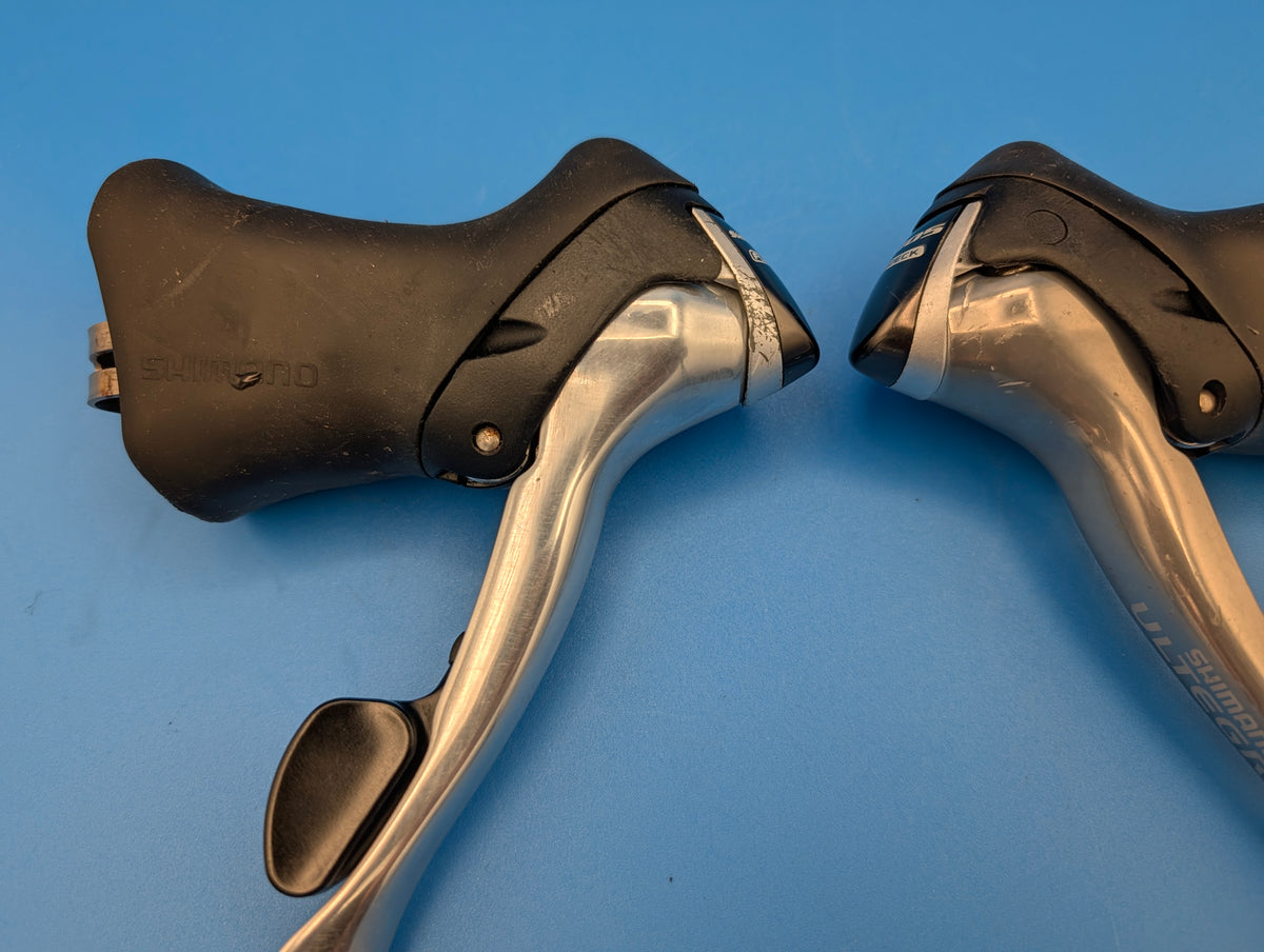 Shimano Ultegra ST-6510 STI 2/3x9 – Leviers de frein et vitesses Flight Deck