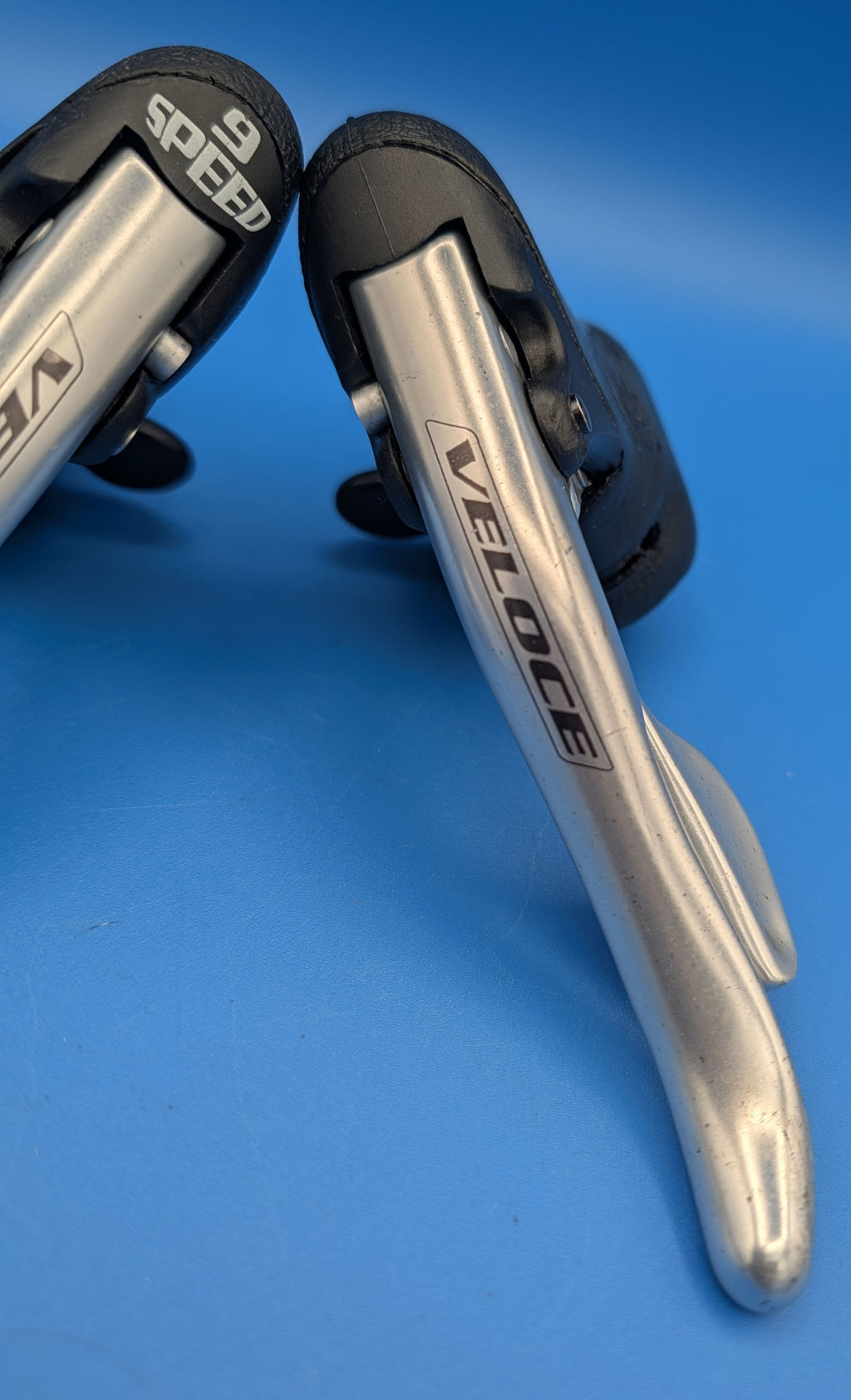 Campagnolo Véloce Ergopower 3x9 – Leviers de frein et vitesses route vintage