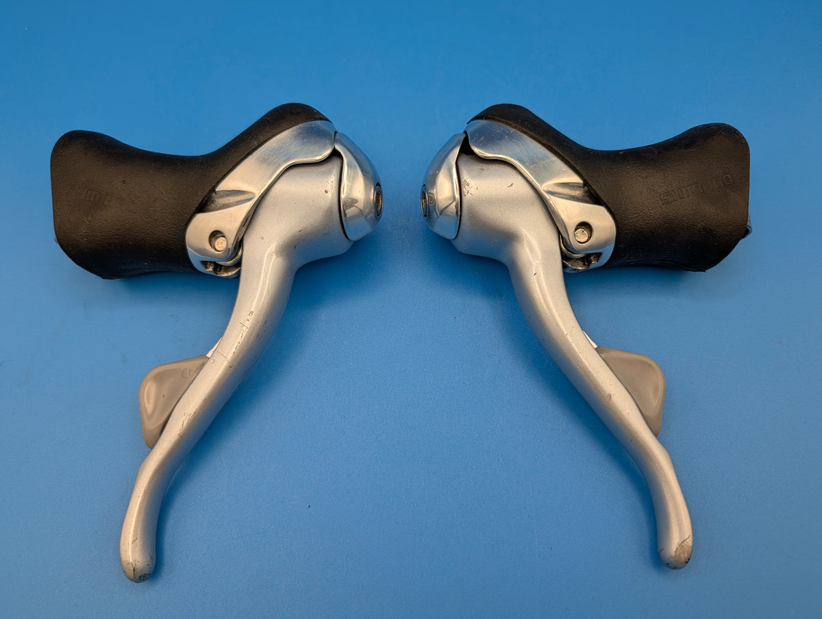 Shimano RSX ST-A410 STI 3x7 – Leviers de vitesse – Paire reconditionnée et polie