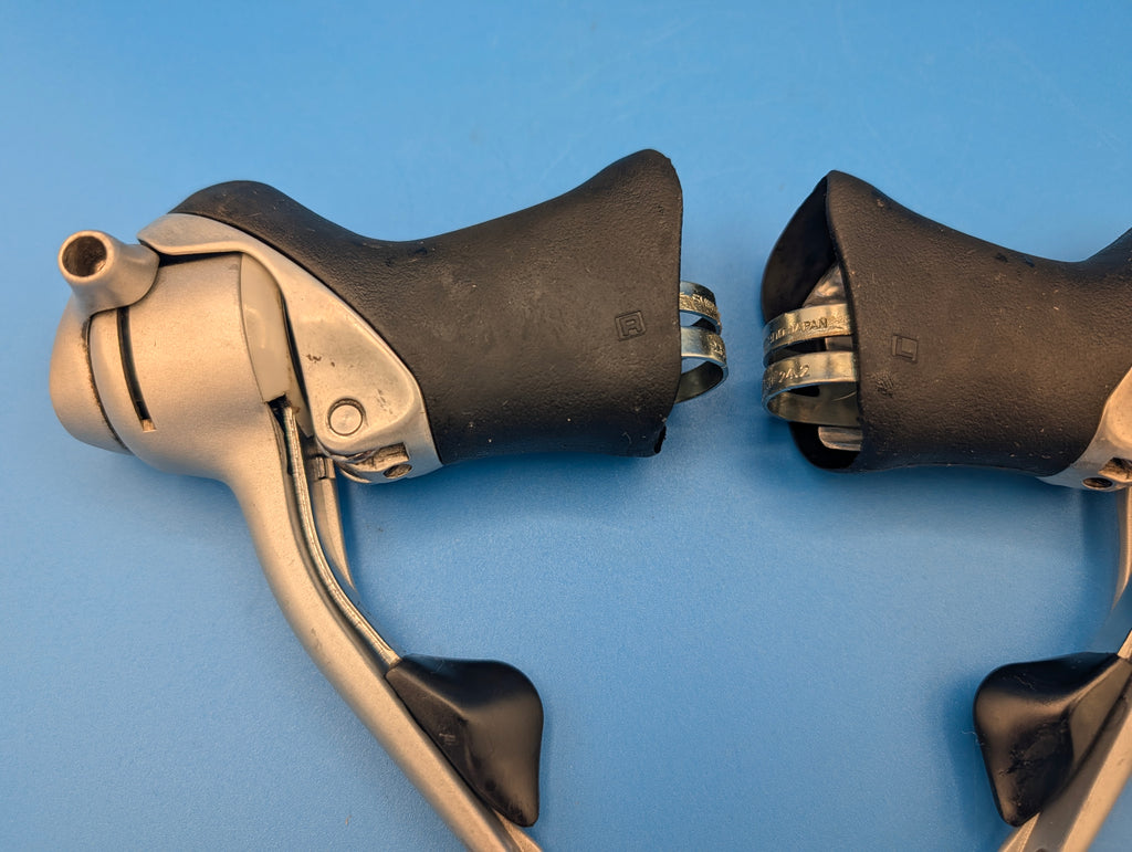 Shimano RSX ST-A416 / ST-A417 STI 3x8 – Leviers de frein et vitesses – Paire reconditionnée