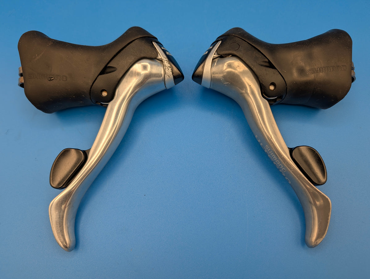 Shimano Ultegra ST-6510 STI 2/3x9 – Leviers de frein et vitesses Flight Deck