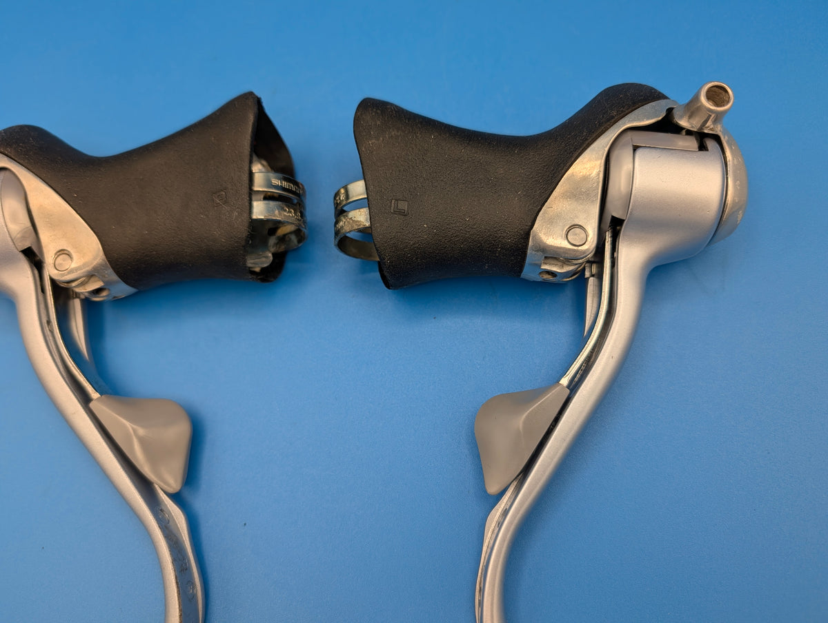 Shimano RSX ST-A410 STI 3x7 – Leviers de vitesse – Paire reconditionnée – Bon état