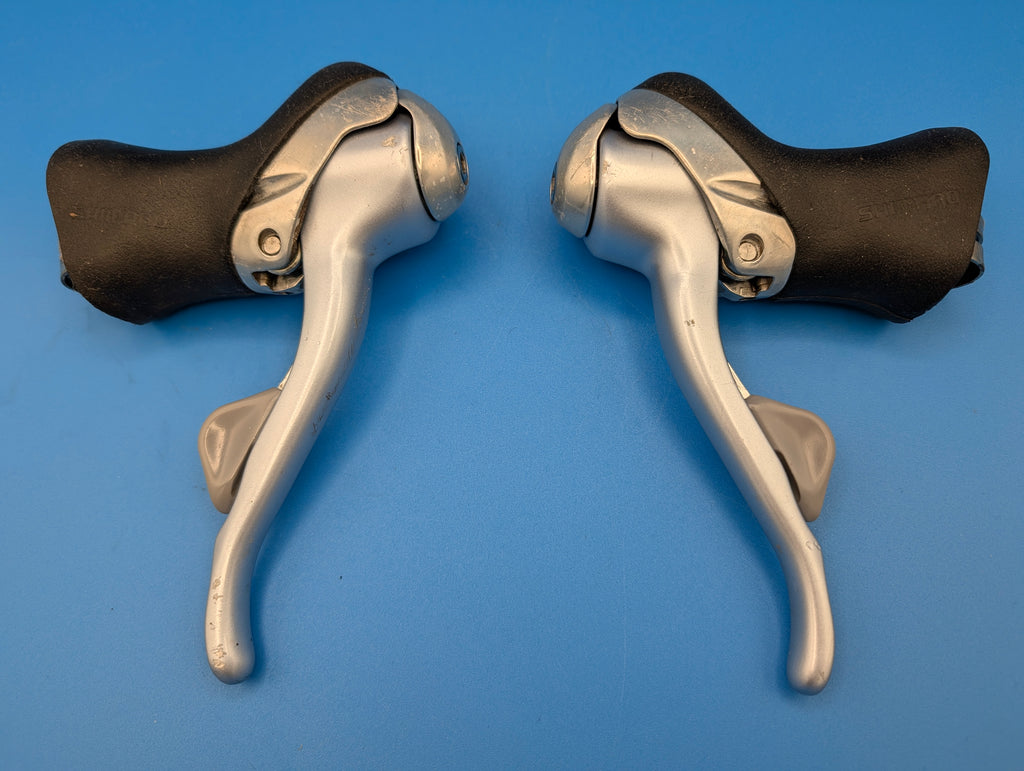 Shimano RSX ST-A410 STI 3x7 – Leviers de vitesse – Paire reconditionnée – Bon état
