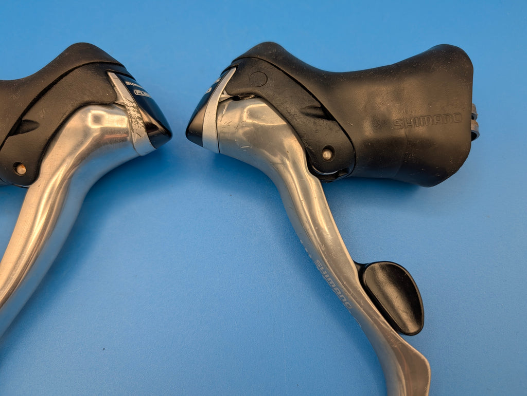 Shimano Ultegra ST-6510 STI 2/3x9 – Leviers de frein et vitesses Flight Deck