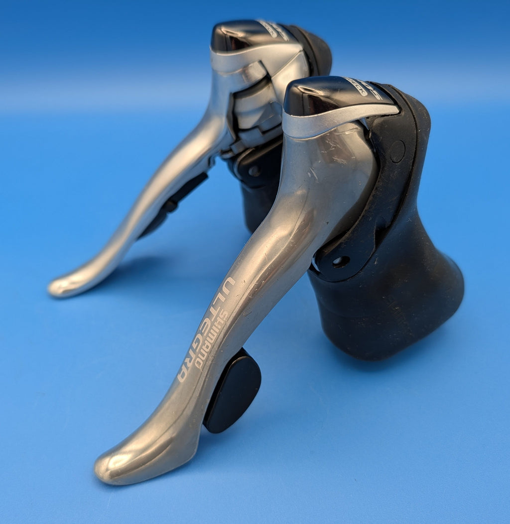 Shimano Ultegra ST-6510 STI 2/3x9 – Leviers de frein et vitesses Flight Deck