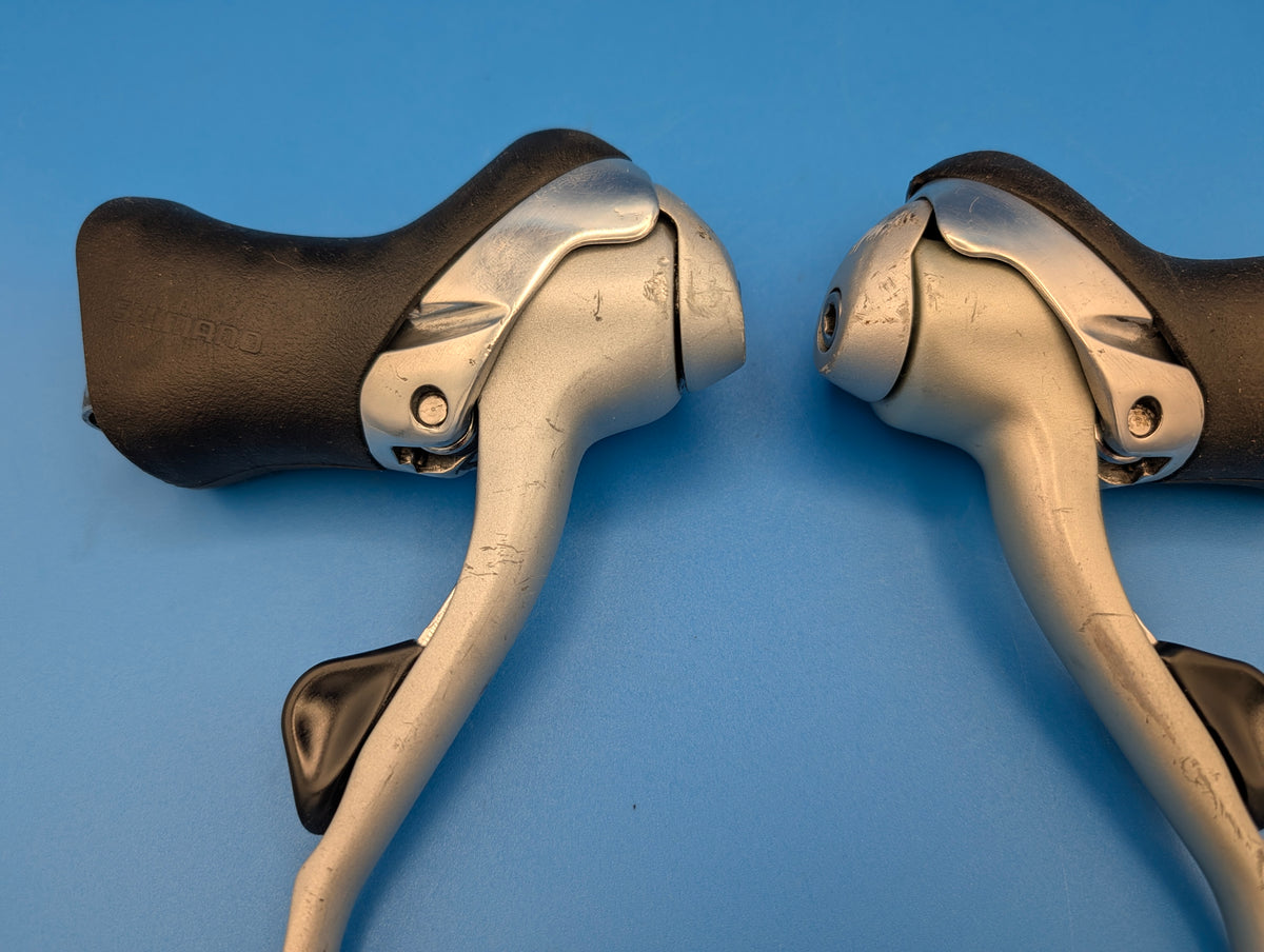 Shimano RSX ST-A416 / ST-A417 STI 3x8 – Leviers de frein et vitesses – Paire Réparé