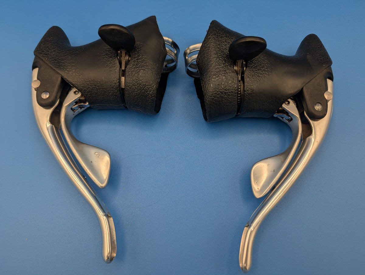 Campagnolo Athena Carbone System Ergopower 3x9 – Leviers de frein et vitesses route vintage