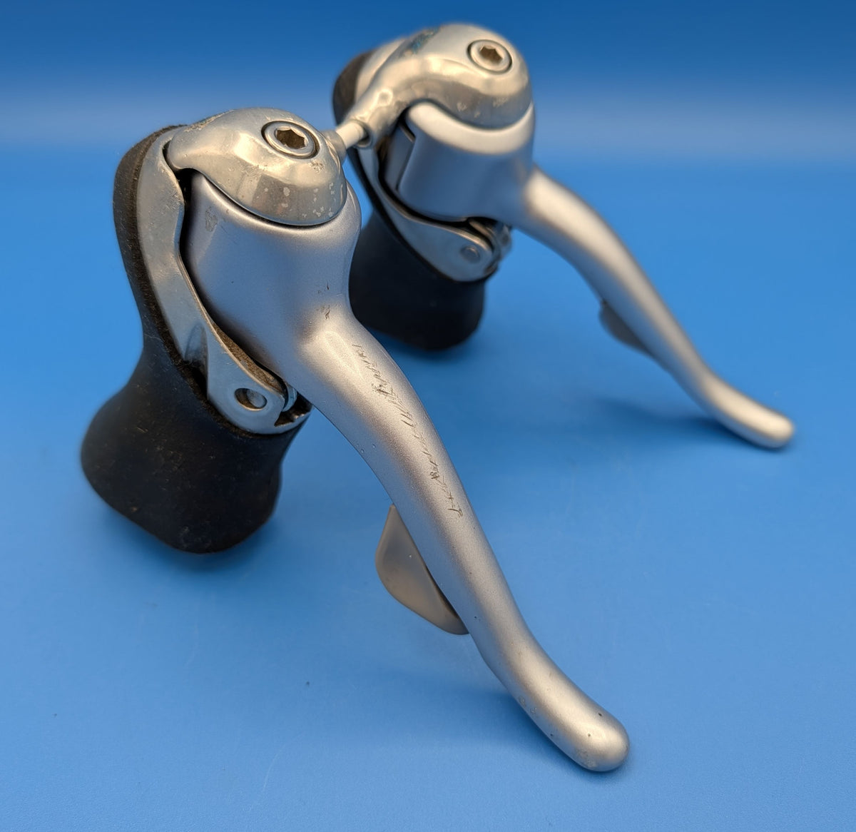 Shimano RSX ST-A410 STI 3x7 – Leviers de vitesse – Paire reconditionnée – Bon état