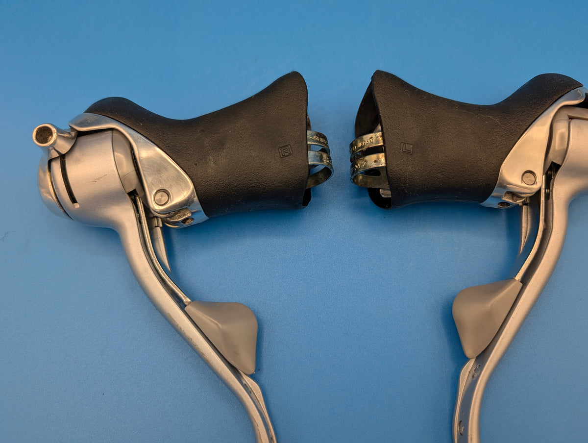 Shimano RSX ST-A410 STI 3x7 – Leviers de vitesse – Paire reconditionnée et polie