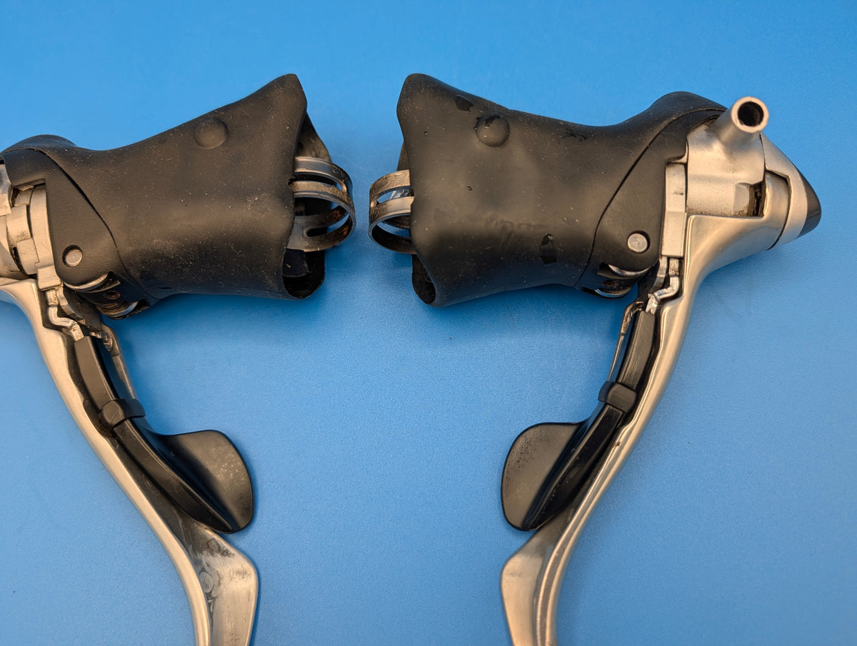 Shimano Ultegra ST-6510 STI 2/3x9 – Leviers de frein et vitesses Flight Deck