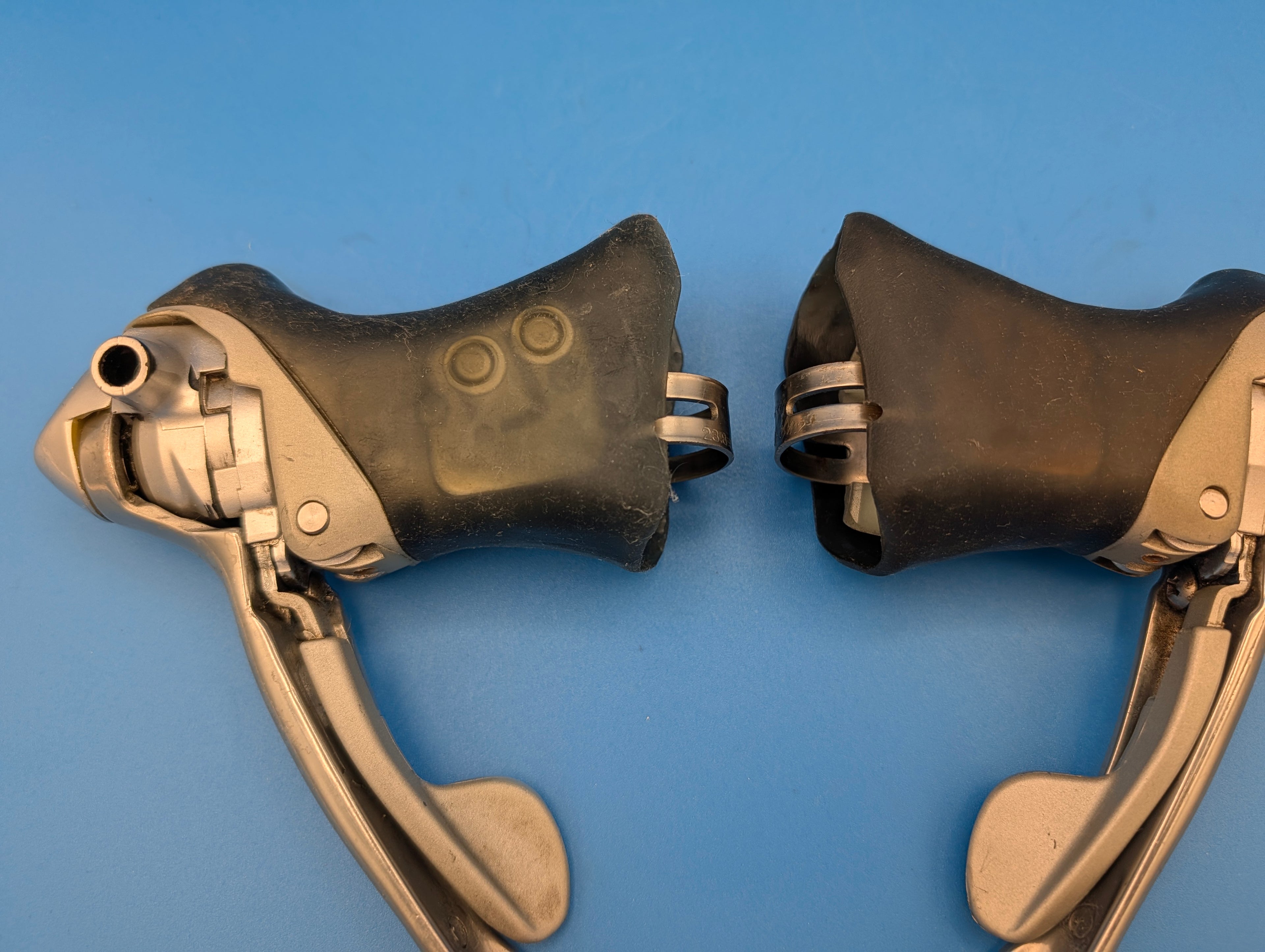 Shimano Ultegra ST-6501 STI 2/3x9 – Leviers de frein et vitesses Flight Deck