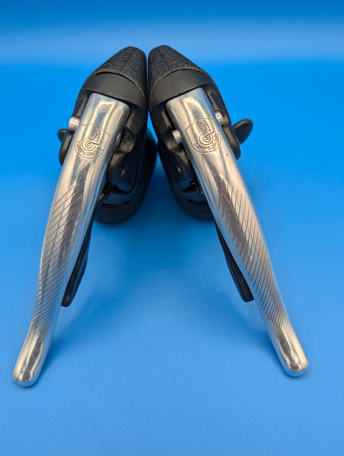 Campagnolo Avanti Ergopower 3x8 – 1 Generation Leviers de frein et vitesses route vintage