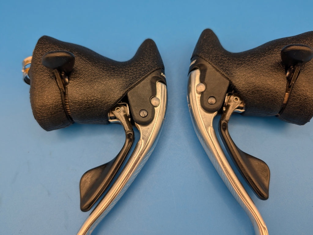 Campagnolo Mirage Ergopower 3x8 – Leviers de frein et vitesses route vintage