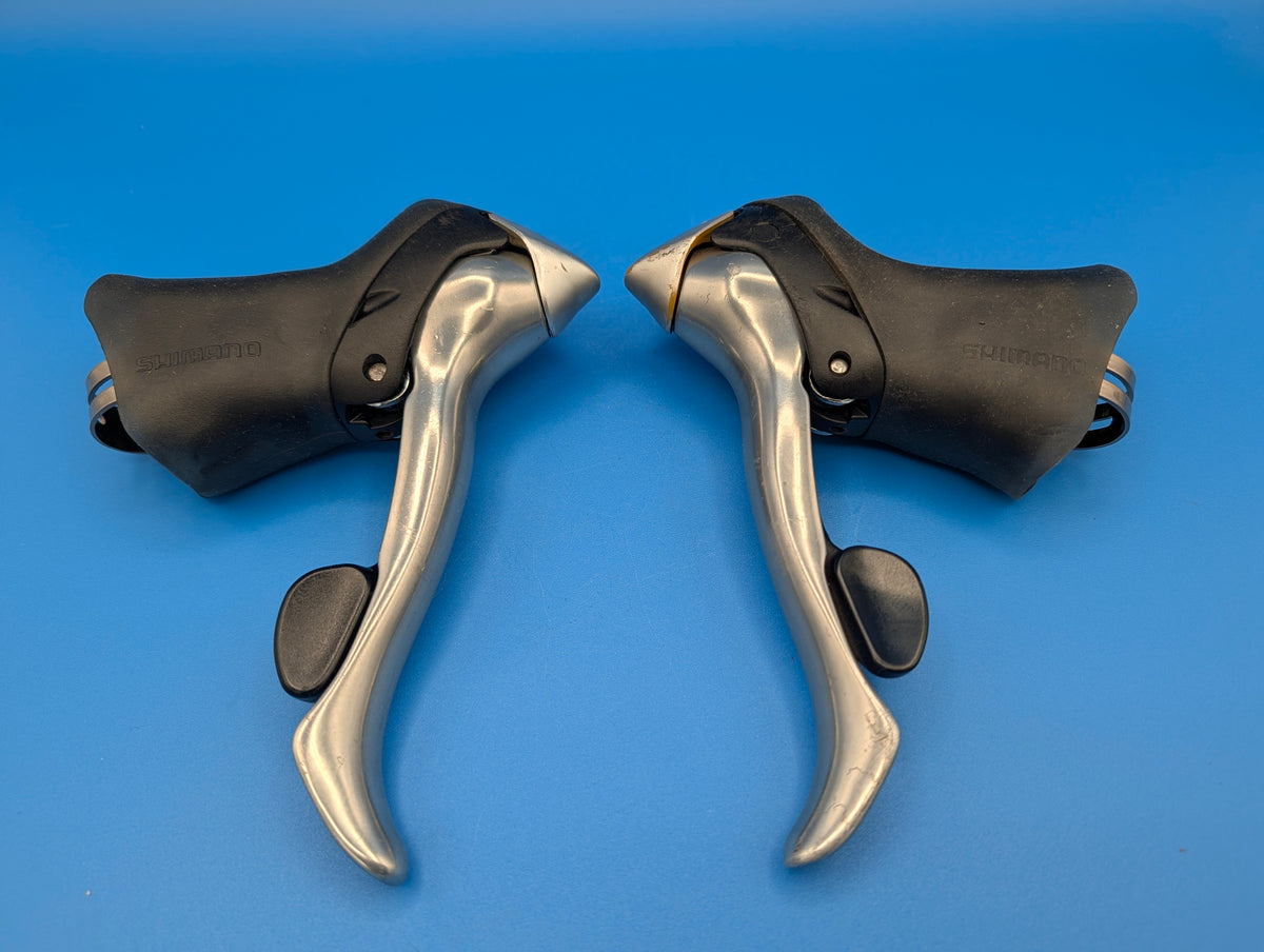 Shimano 105 ST-5500 STI 2x9 – Leviers de frein et vitesses Flight Deck