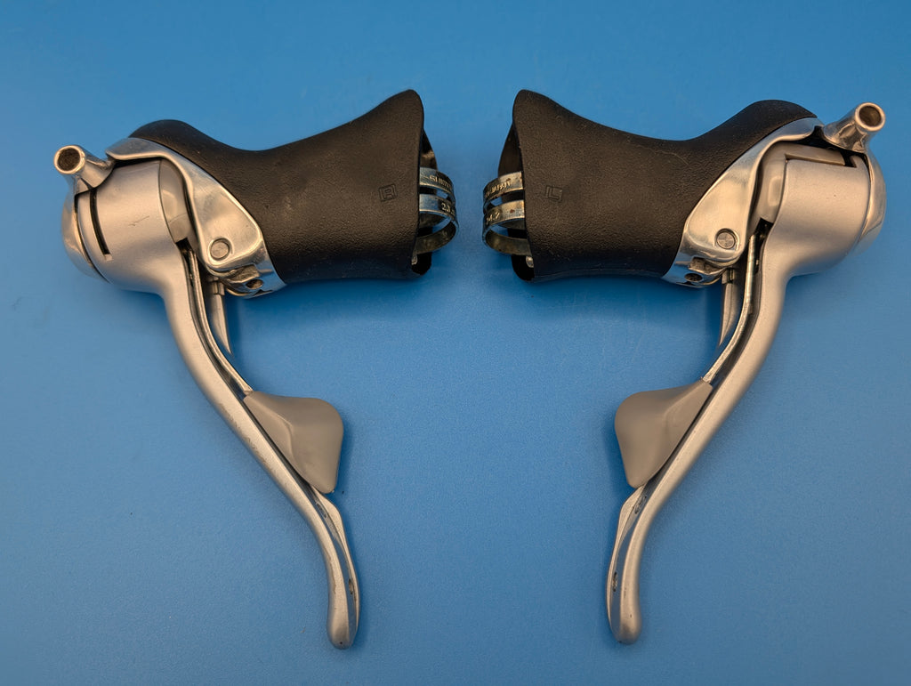 Shimano RSX ST-A410 STI 3x7 – Leviers de vitesse – Paire reconditionnée et polie