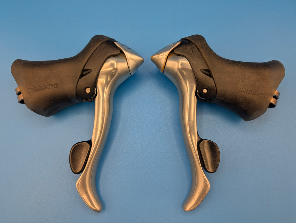 Shimano 105 ST-5500 STI 2x9 – Leviers de frein et vitesses Flight Deck