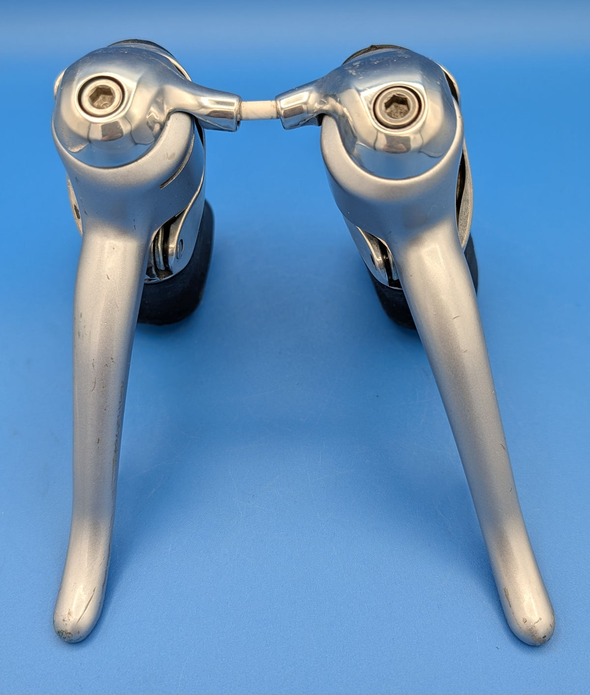 Shimano RSX ST-A410 STI 3x7 – Leviers de vitesse – Paire reconditionnée et polie