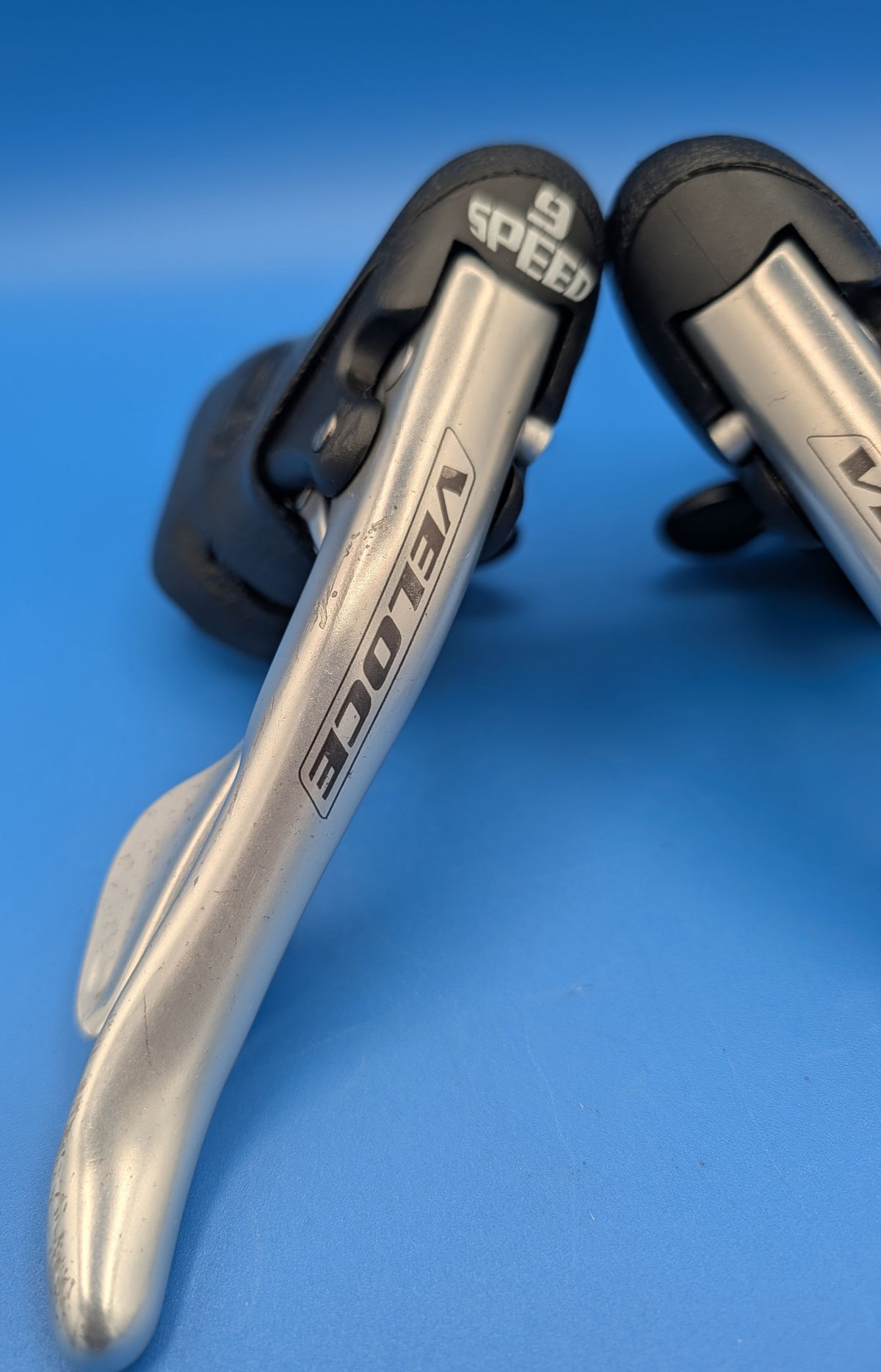 Campagnolo Véloce Ergopower 3x9 – Leviers de frein et vitesses route vintage